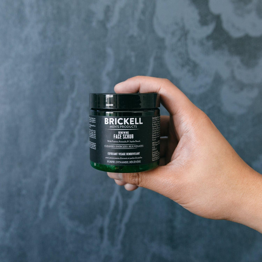 Brickell Men'S Scrub Viso Rinnovatore per Uomo, Naturale E Biologico, Scrub Viso Esfoliante Formulato Con Perline Di Jojoba, Extra Di Caffè E Pomice, 118Ml, Profumato