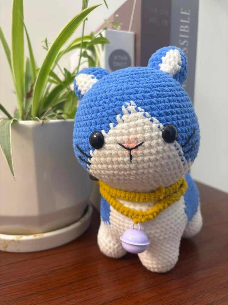 Amigurumi Cat Crochet Pattern Create Adorable Cat Toys with Yarn for Crafting Projects Gift Present Super Cute Yellow Blue Pink 8X4X7Inch