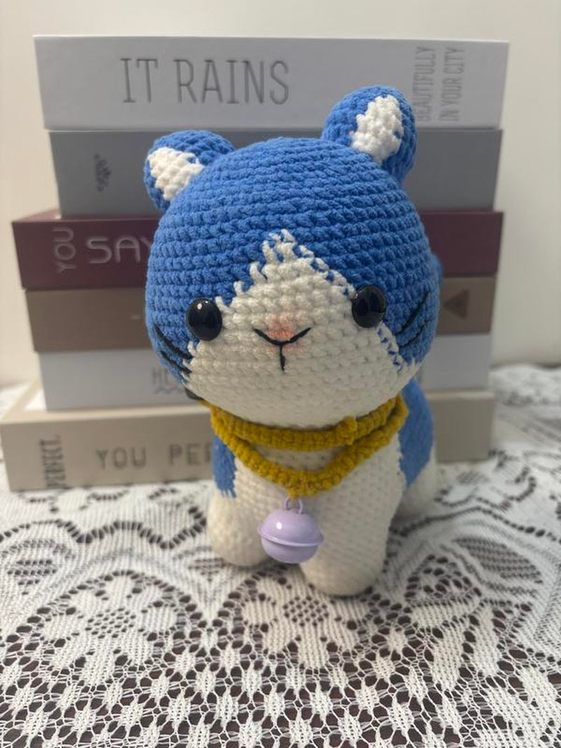 Amigurumi Cat Crochet Pattern Create Adorable Cat Toys with Yarn for Crafting Projects Gift Present Super Cute Yellow Blue Pink 8X4X7Inch